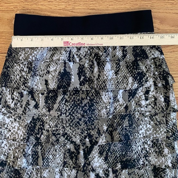 Alfani Skirt Women’s Sz 2 Black Taupe Cream Snake-print Ruffle Tiered Lined - Picture 8 of 9